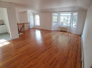 150-21 16th Rd #2, Whitestone, NY 11357