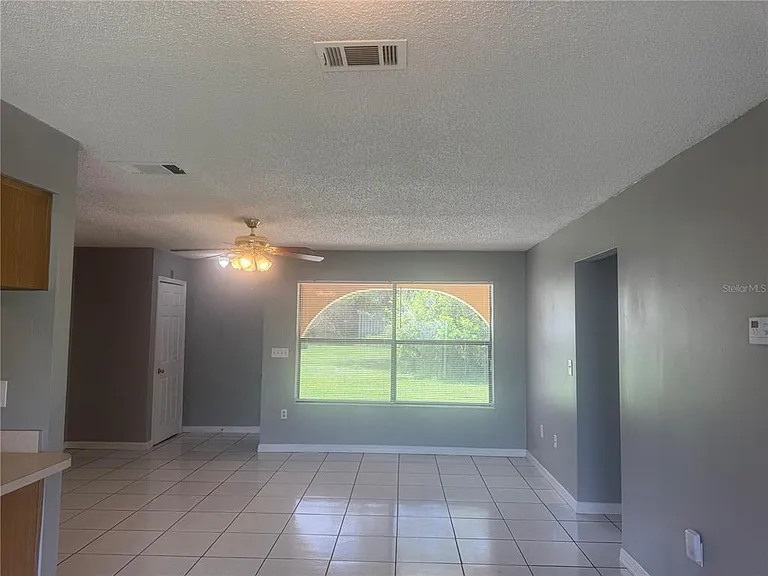 627 Bittern Ct #B — Photo 7