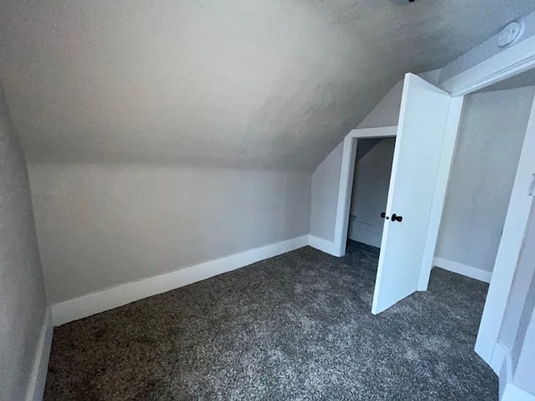 928 N Spring Ave — Photo 2