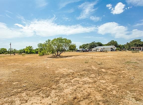 3rd image of 230 County Road 4690