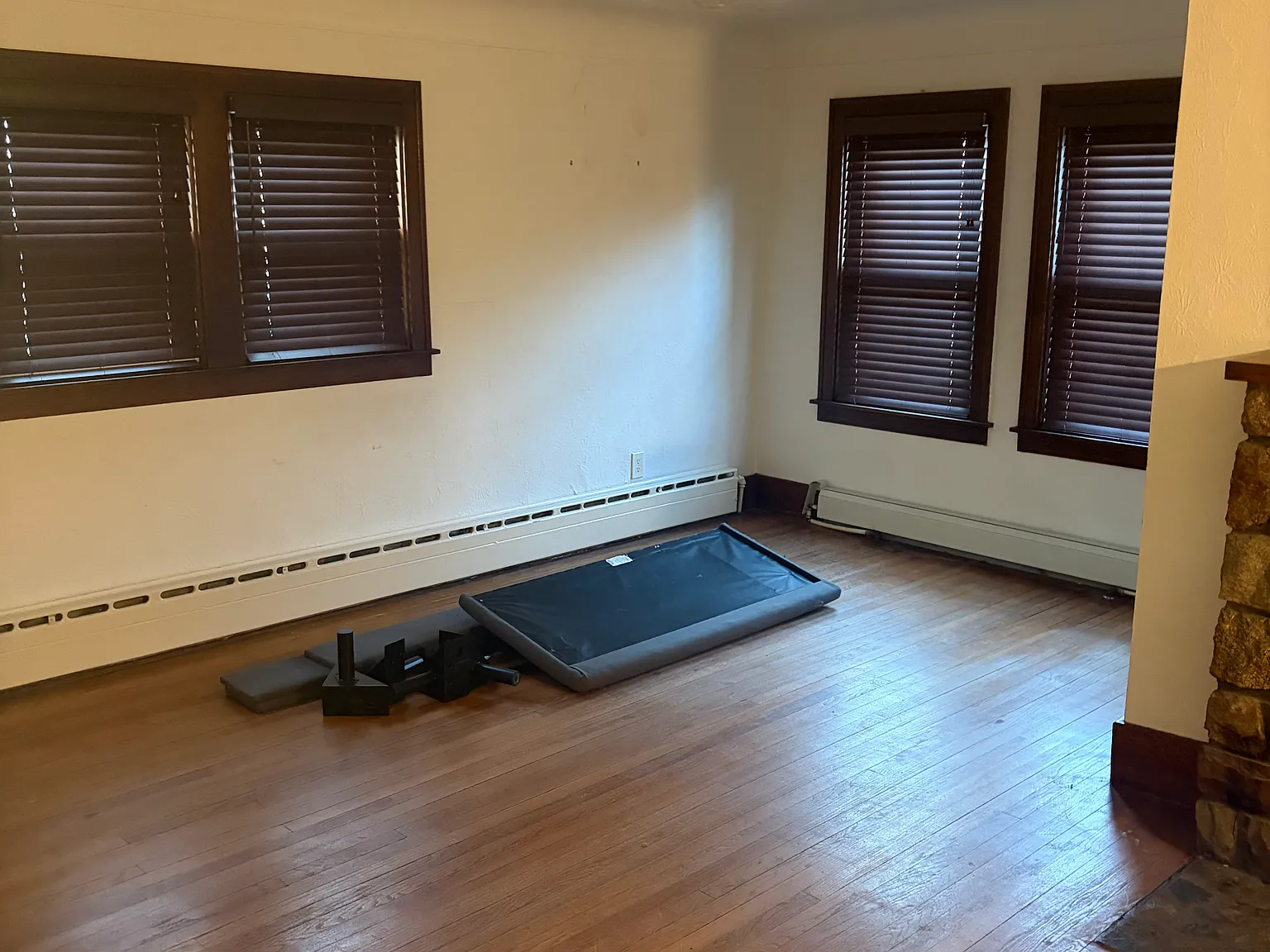 2 bed, 1300 sqft, $1,700 — Photo 4