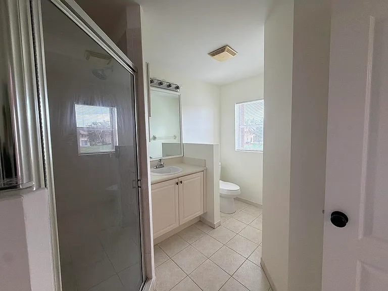 274 River Bluff Ln — Photo 26