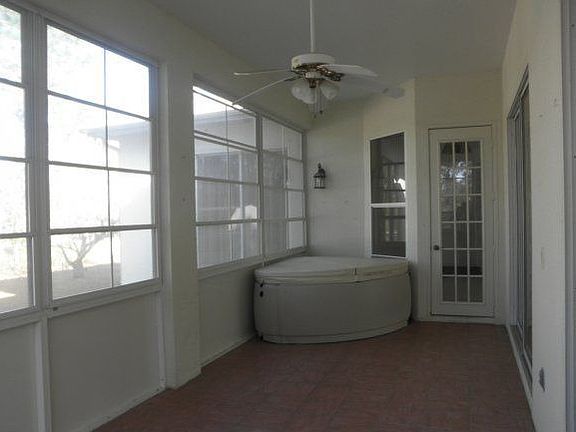 5th image of 1099 W Bannister Dr