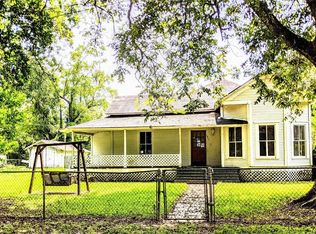 11955 Roark Dr, Saratoga, TX 77585