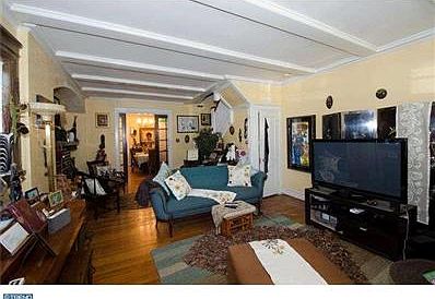 4th image of 4640 Larchwood Ave