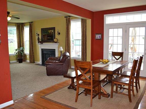 Kitchen to Family Room