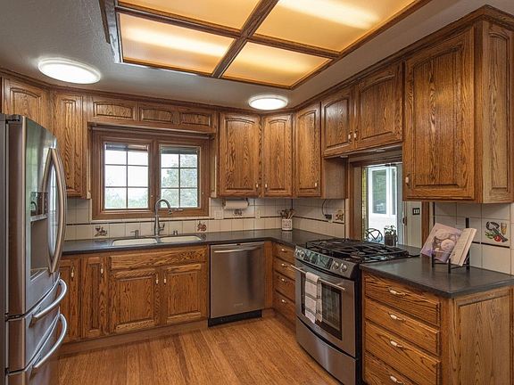 4th image of 4251 Susan Ln