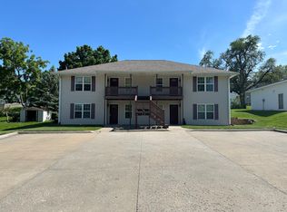 312 E 5th St, Maryville, MO 64468