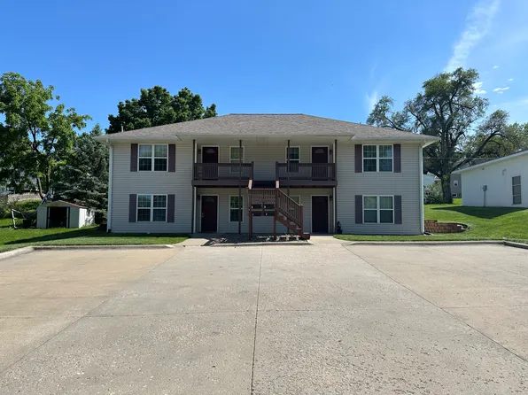 312 E 5th St, Maryville, MO 64468