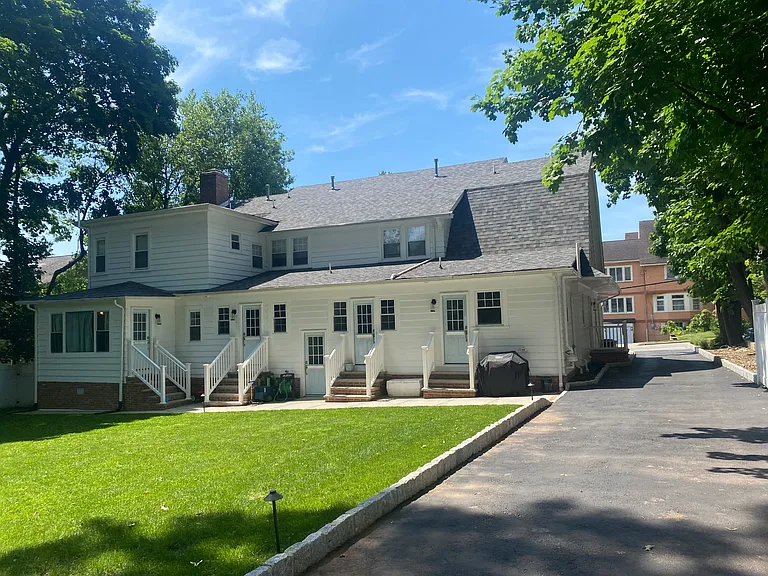 47 Lawrence Ave #B — Photo 12