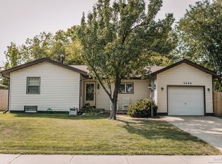 2086 Edward St, Salina, KS 67401