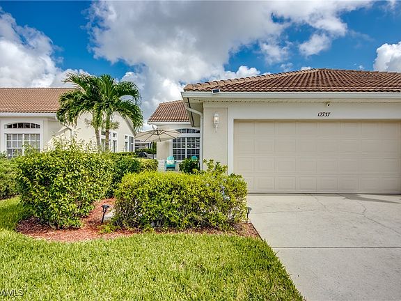 2nd image of 12737 Devonshire Lakes Cir