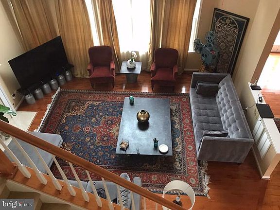 3rd image of 12219 Harbor Town Cir