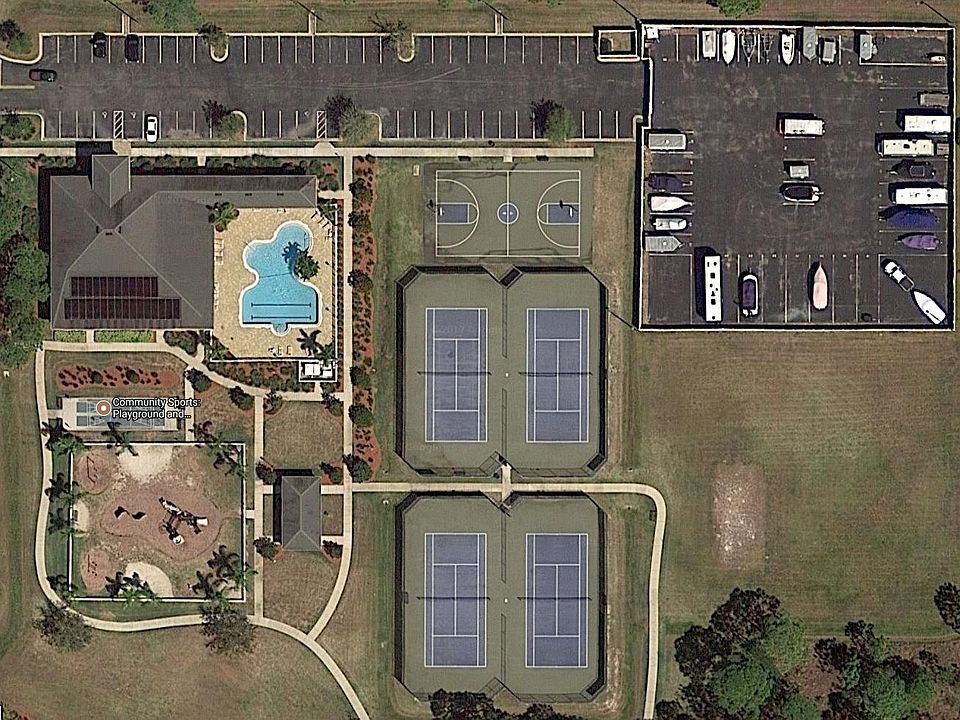 Clubhouse/Pool/Rec Area