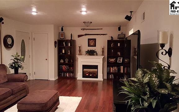 3rd image of 12 Harvest Ln