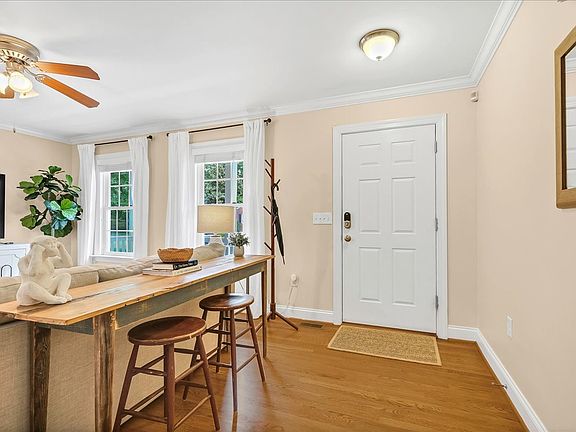 5th image of 1507 Seminole Dr