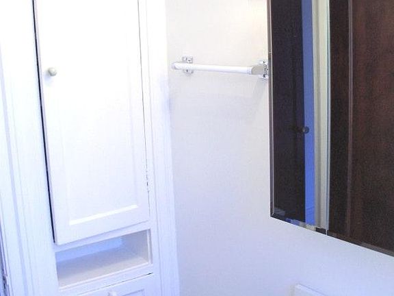 4th image of 4723 N Winchester Ave APT 2B