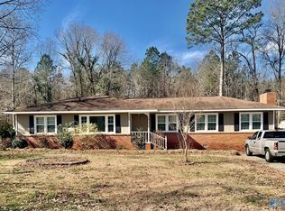 308 Waldrop Rd, Rainbow City, AL 35906