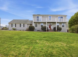 50 Harborview Rd, Hull, MA 02045