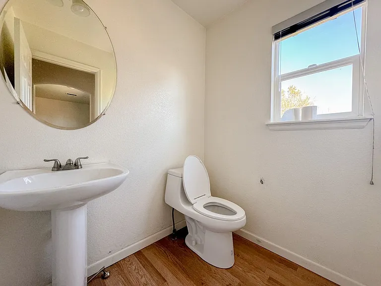 20102 E 40th Pl — Photo 11