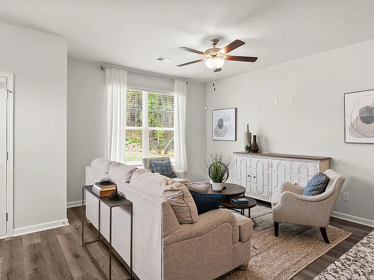 1015 Harden Dr NW — Photo 22