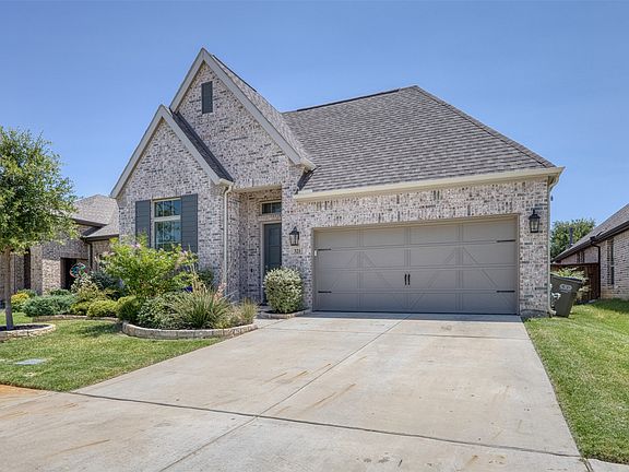2nd image of 321 Foxthorne Way