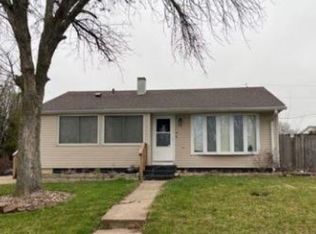 3019 5th St W, Milan, IL 61264