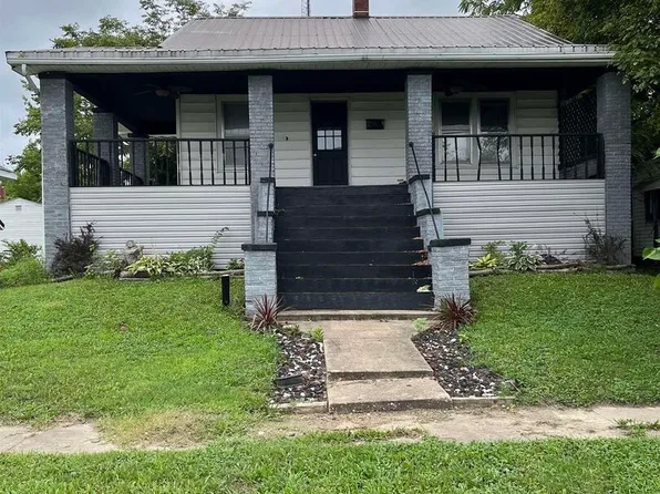 109 E Rose St, Harrisburg, IL 62946