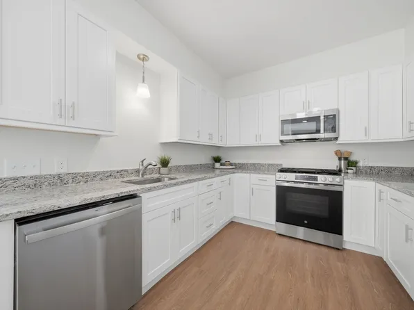 10 Franklin Ave APT 400, Revere, MA 02151