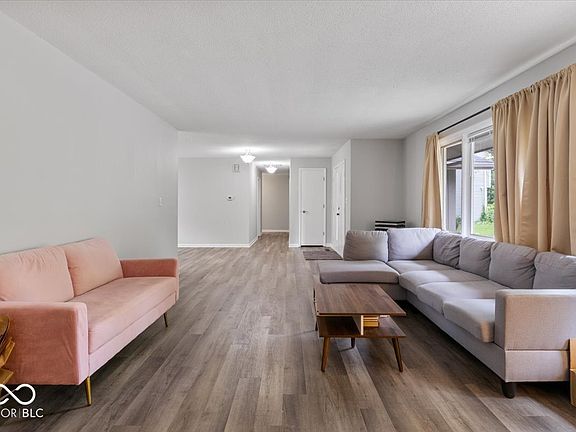 5th image of 601 Woodbine