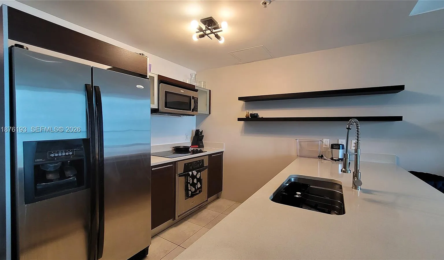Quantum On The Bay Condo — Photo 3