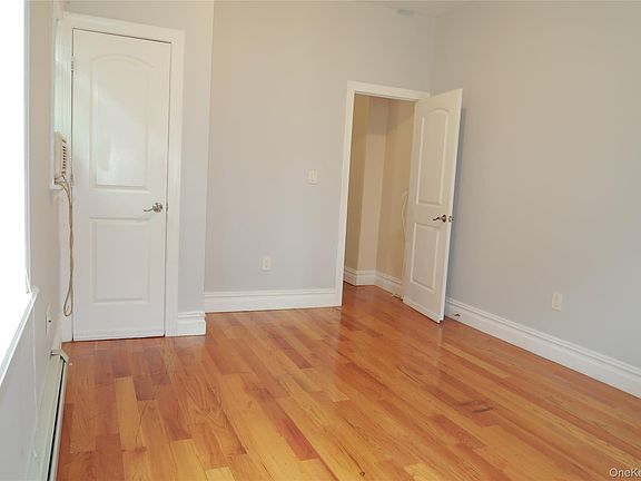 3rd image of 9532 92nd Street