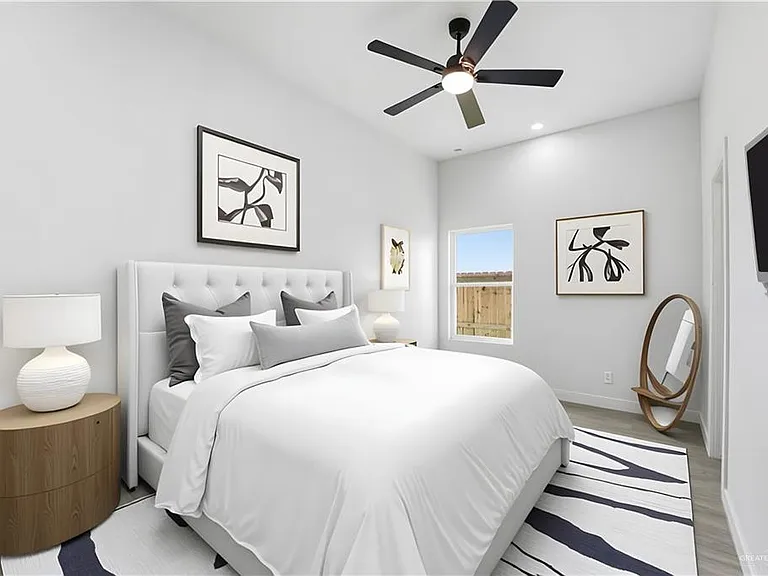 5709 Notre Dame Ave #1 — Photo 5