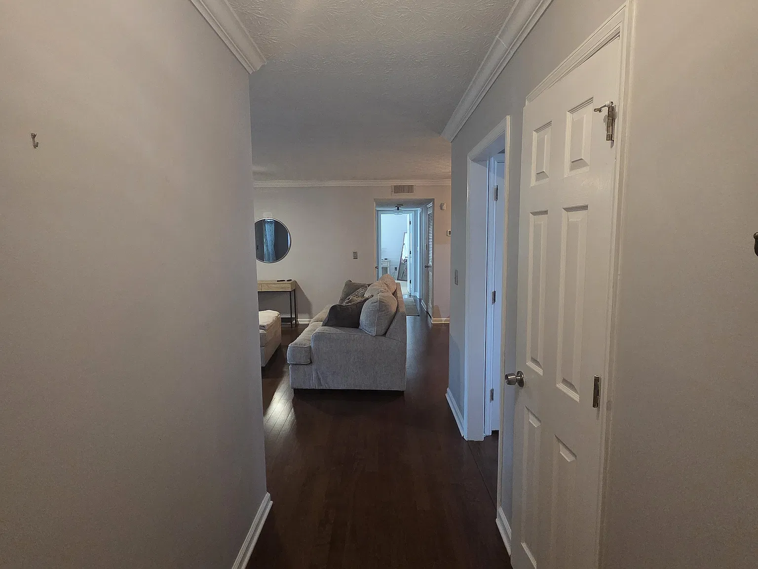 2 bed, 1127 sqft, $1,800 — Photo 2