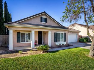1817 W Columbia Way, Hanford, CA