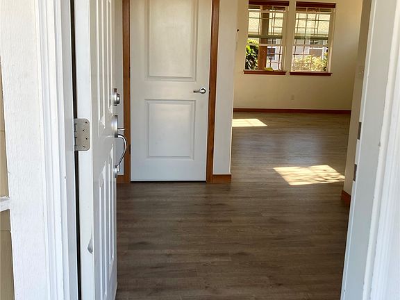 4th image of 1824 Barnum Lane