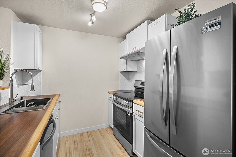 5th image of 921 130th Street SW #F205
