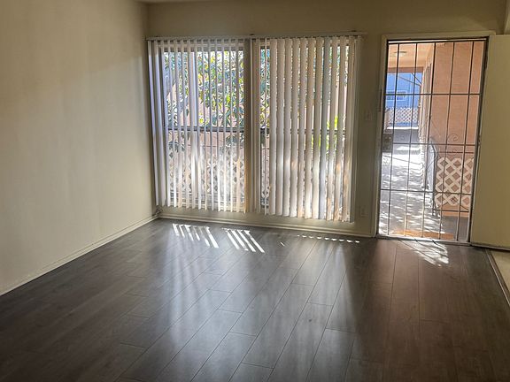 4th image of 1680 N Wilton Pl APT 22