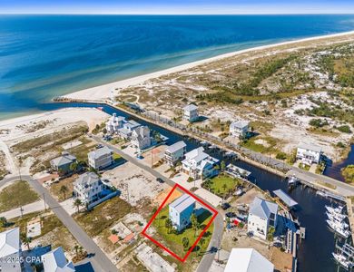 121 Miramar Dr, Mexico Beach, FL, 32456
