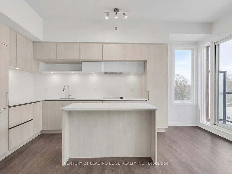 10 Steckley House Ln #116 — Photo 3