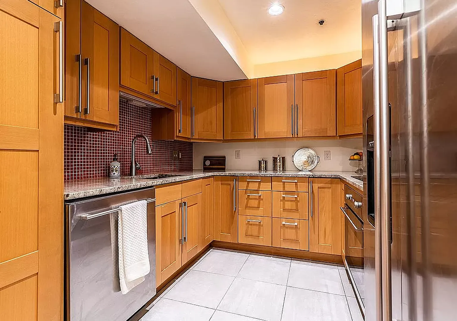 Remodeled 2BR Iron Horse Condo Furnished — Photo 4