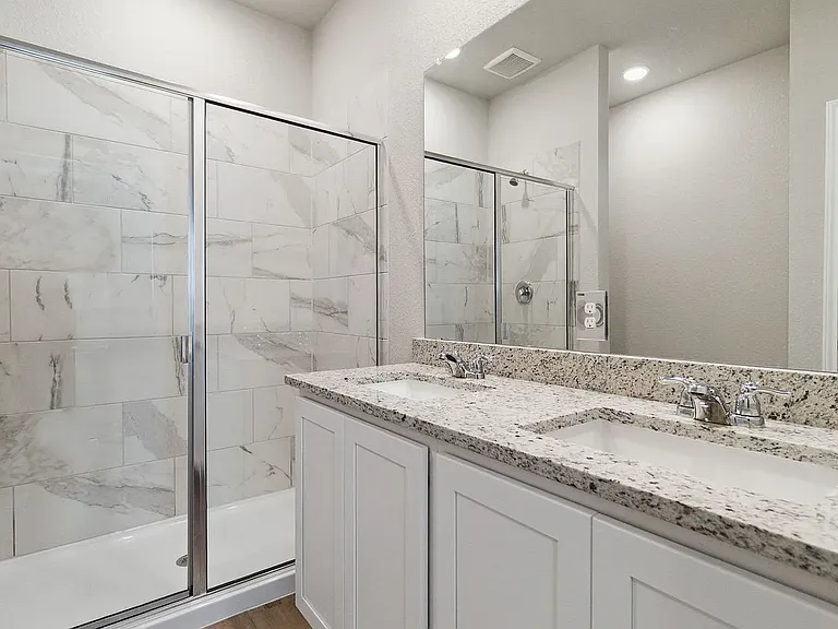 334 Nespral Dr #330 — Photo 6