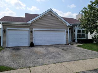 1905 Oakbrook Dr, Belvidere, IL 61008
