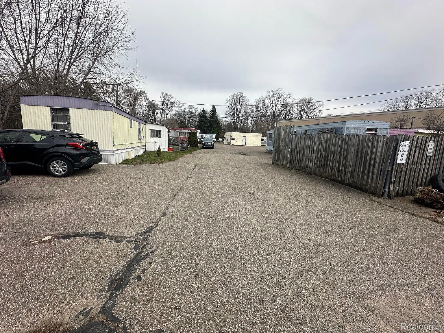28730 Grand River Ave photo 1