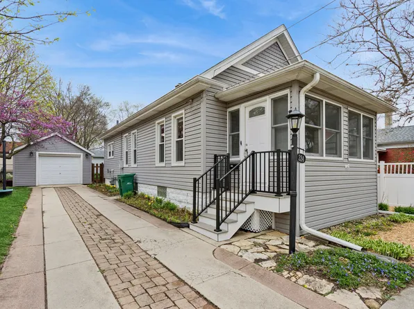 324 E 13th St, Lockport, IL 60441