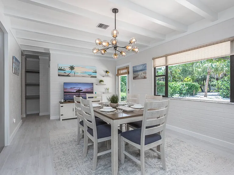 5005 Commonwealth Dr — Photo 15