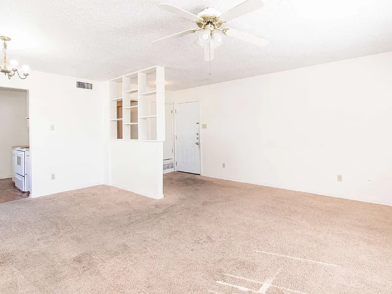 507 E Beeline Ln #3 — Photo 3