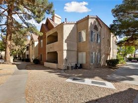 2200 Fort Apache Ave