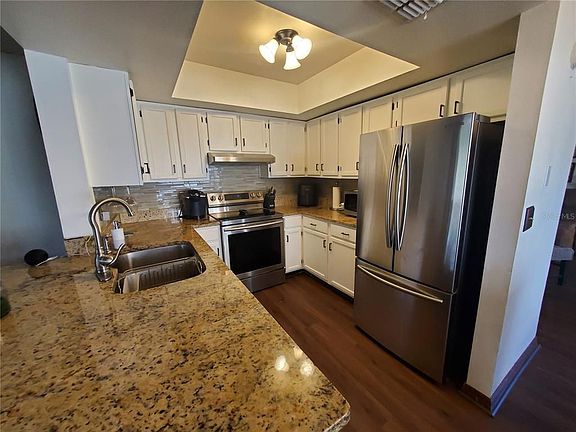 4th image of 14018 Trouville Dr