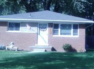 22437 Martin Rd, Saint Clair Shores, MI 48081